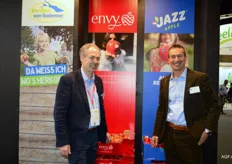 Carl van Rompaey en Didier Groven van EnzaFruit.